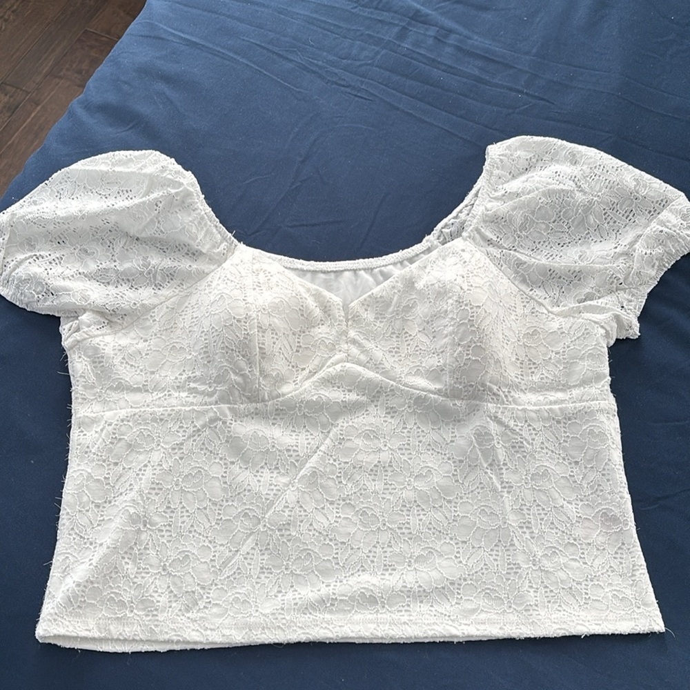 White lace midriff top